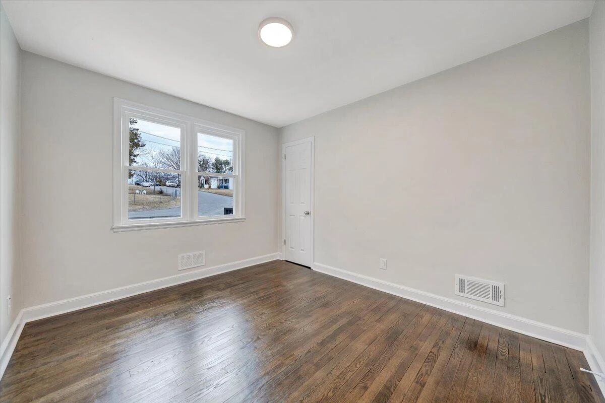 2830 Barnhart ST NW - Photo 17