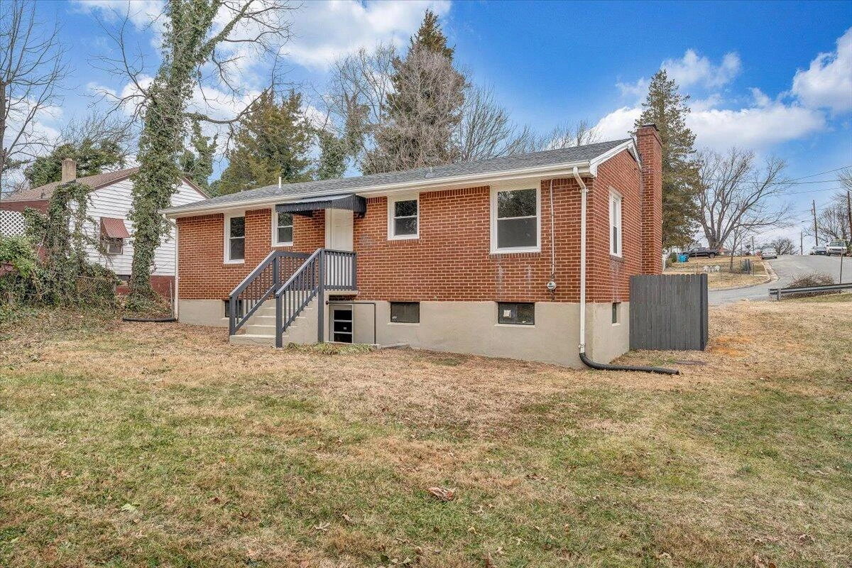 2830 Barnhart ST NW - Photo 31