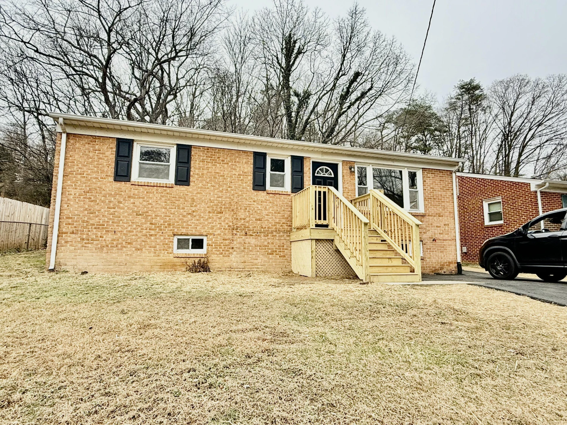3432 Manassas DR - Photo 2
