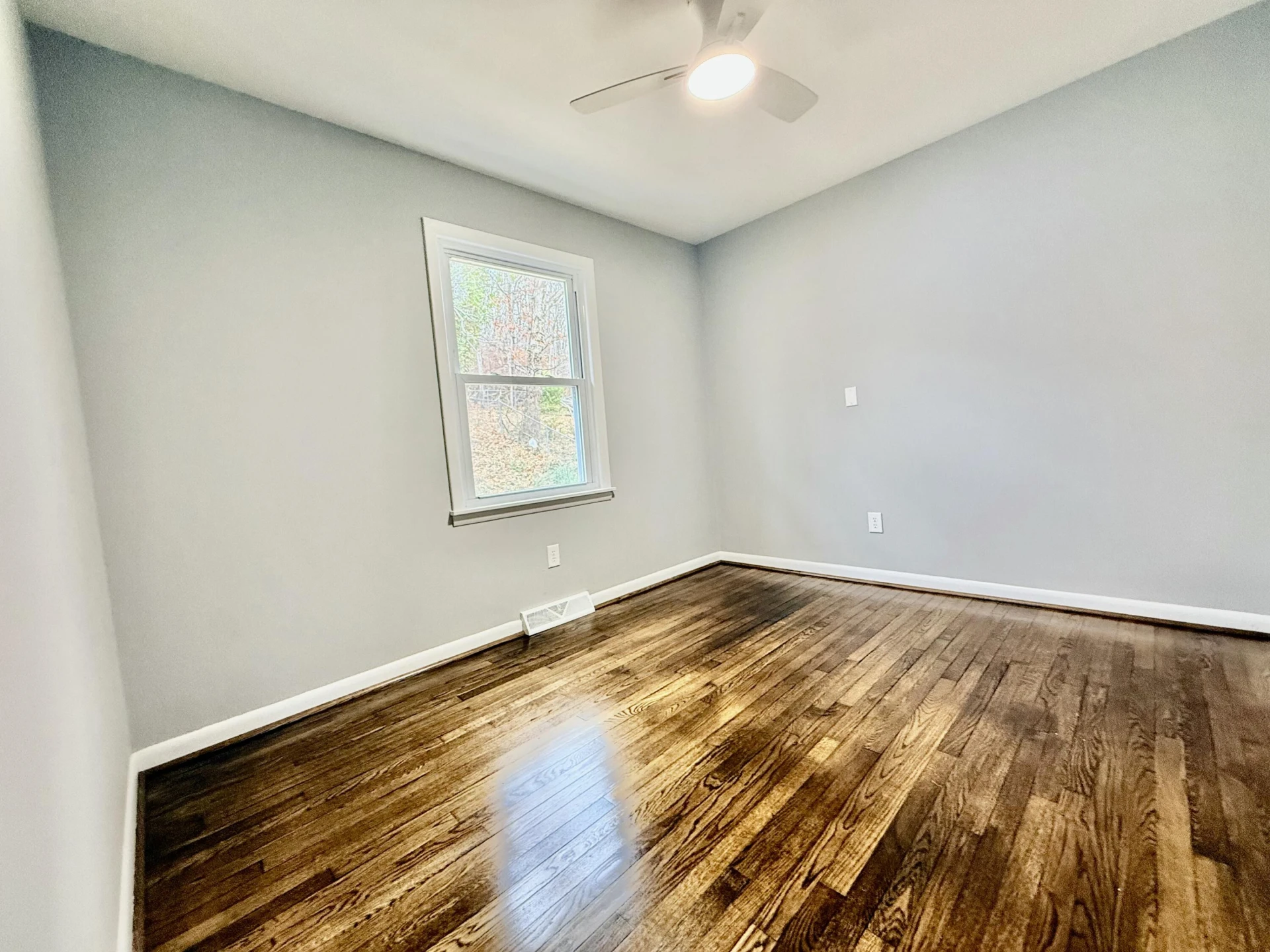 3432 Manassas DR - Photo 7