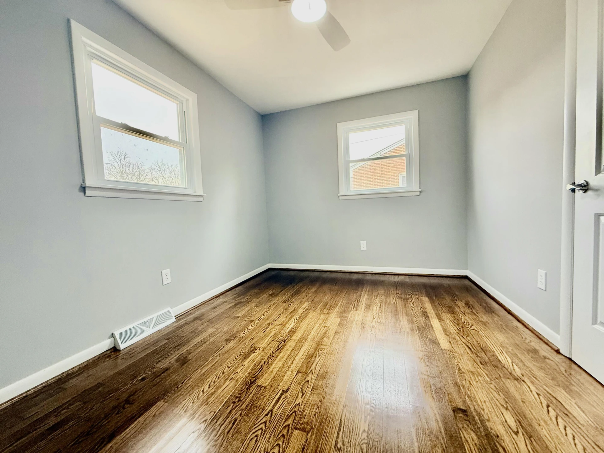 3432 Manassas DR - Photo 8