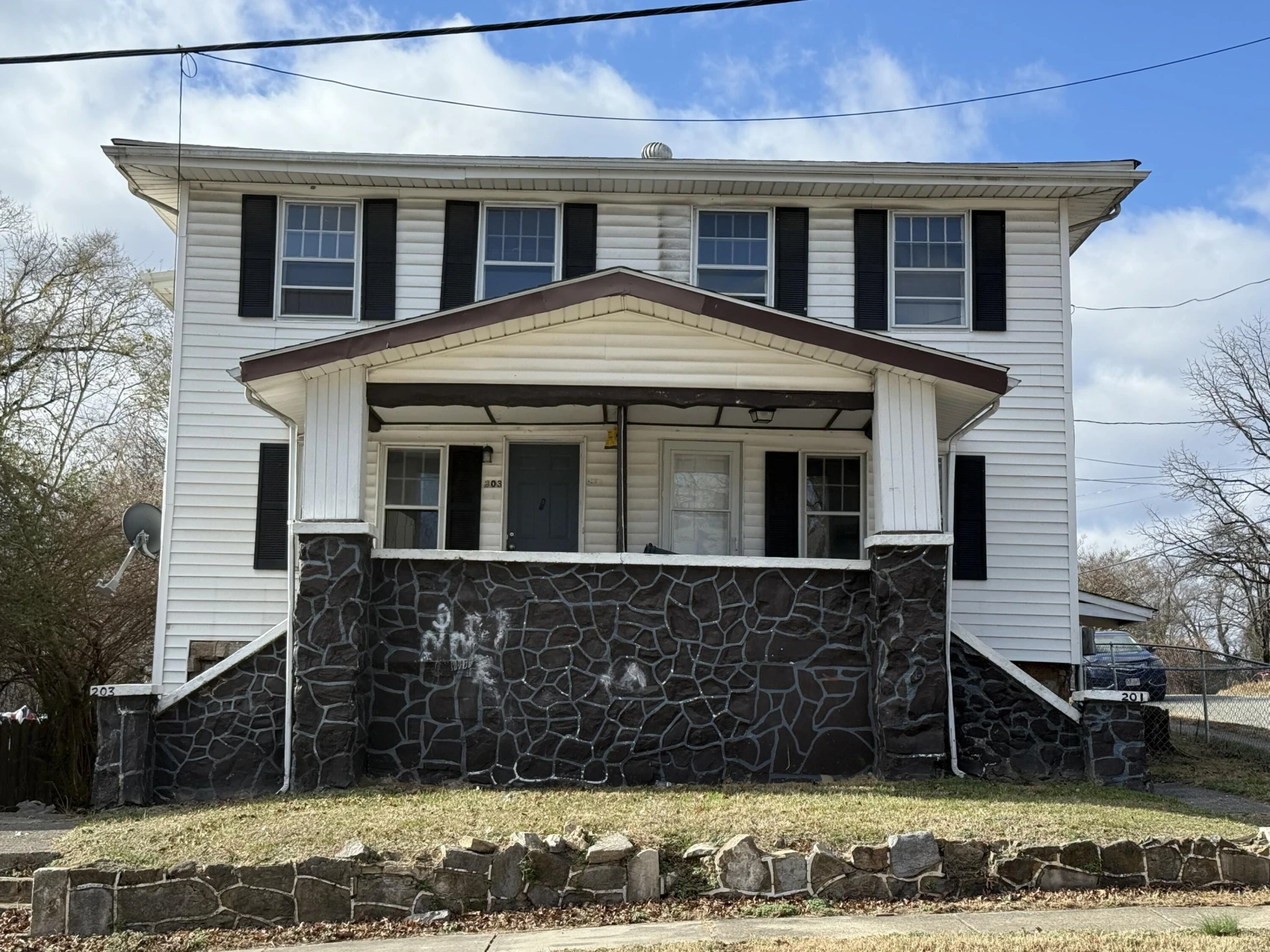 201/203 18th ST