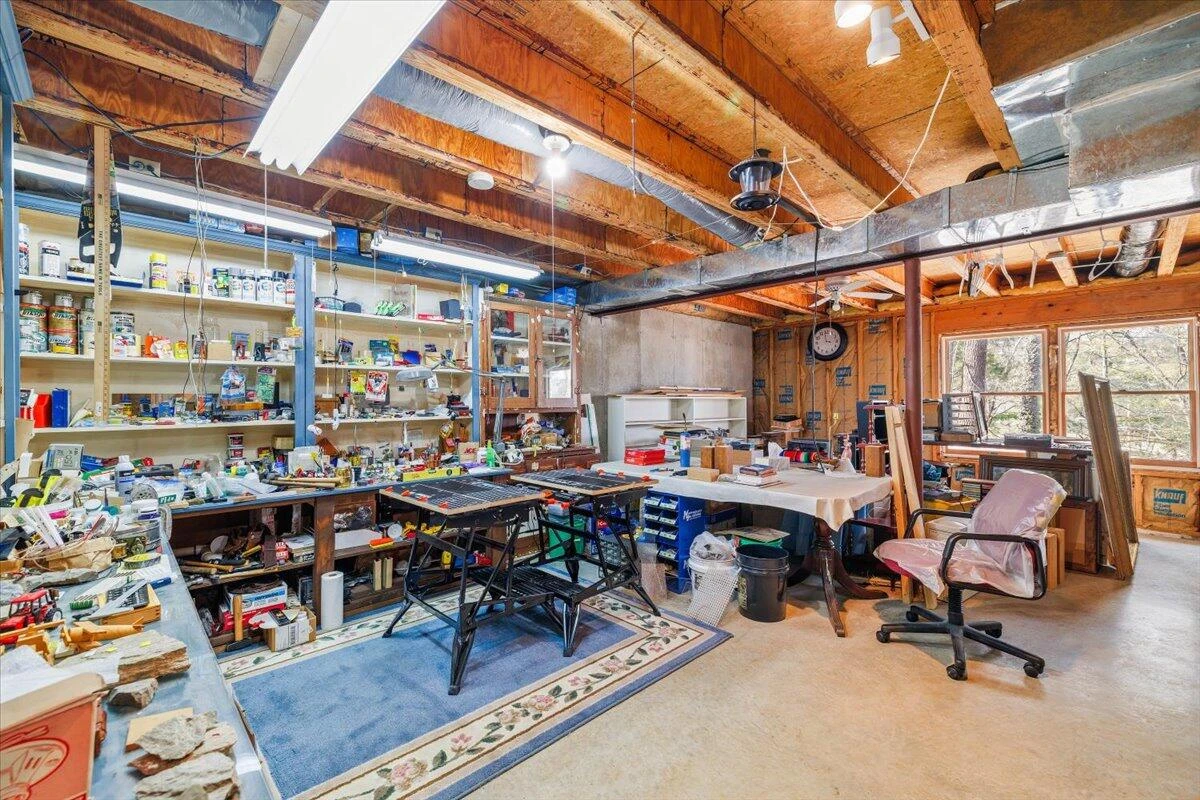 4935 Merriman RD - Photo 17
