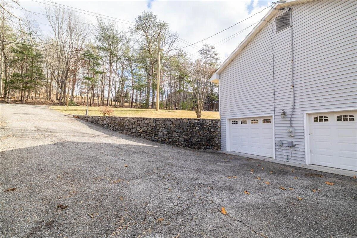 4935 Merriman RD - Photo 24