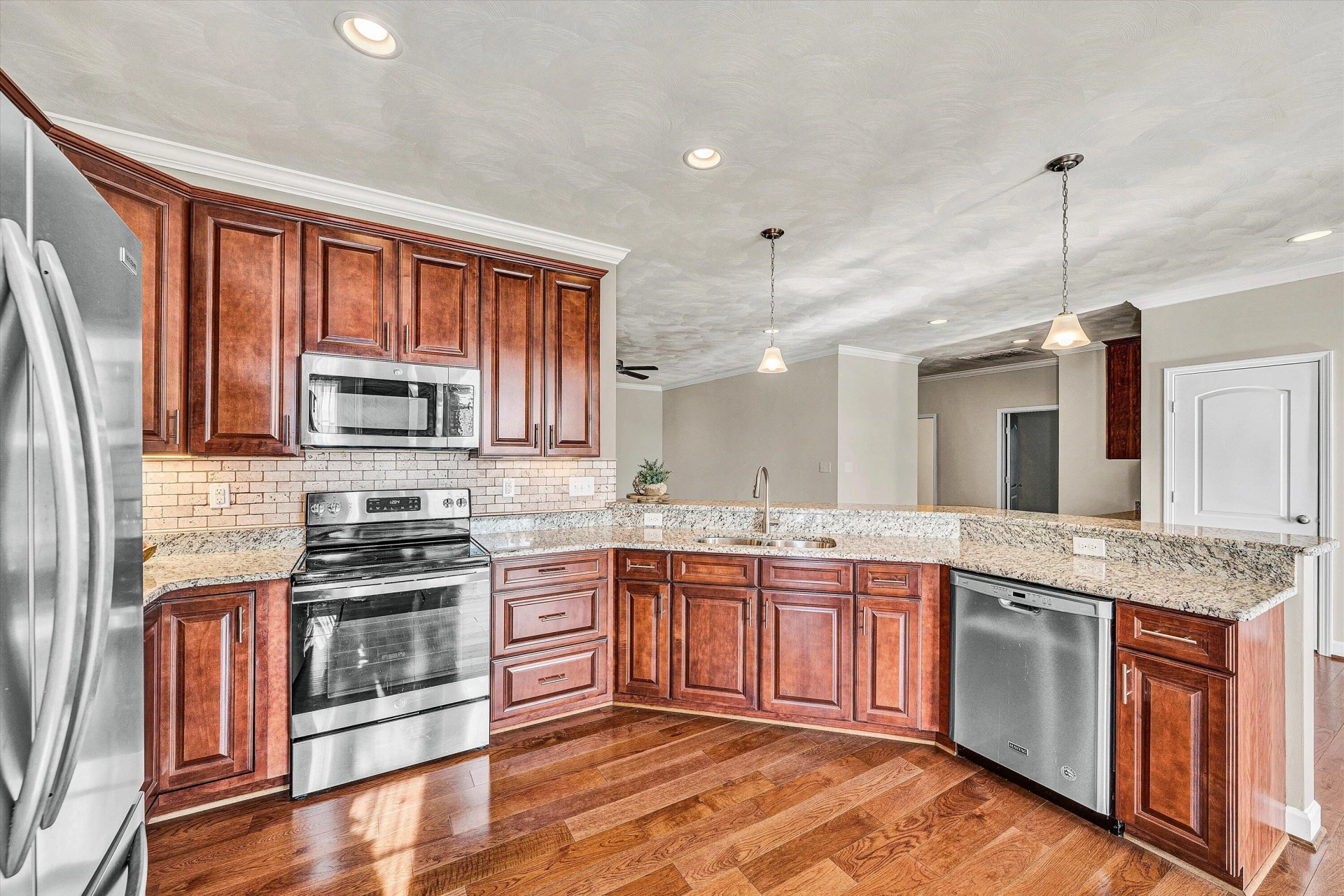 89 Medallion CT - Photo 15