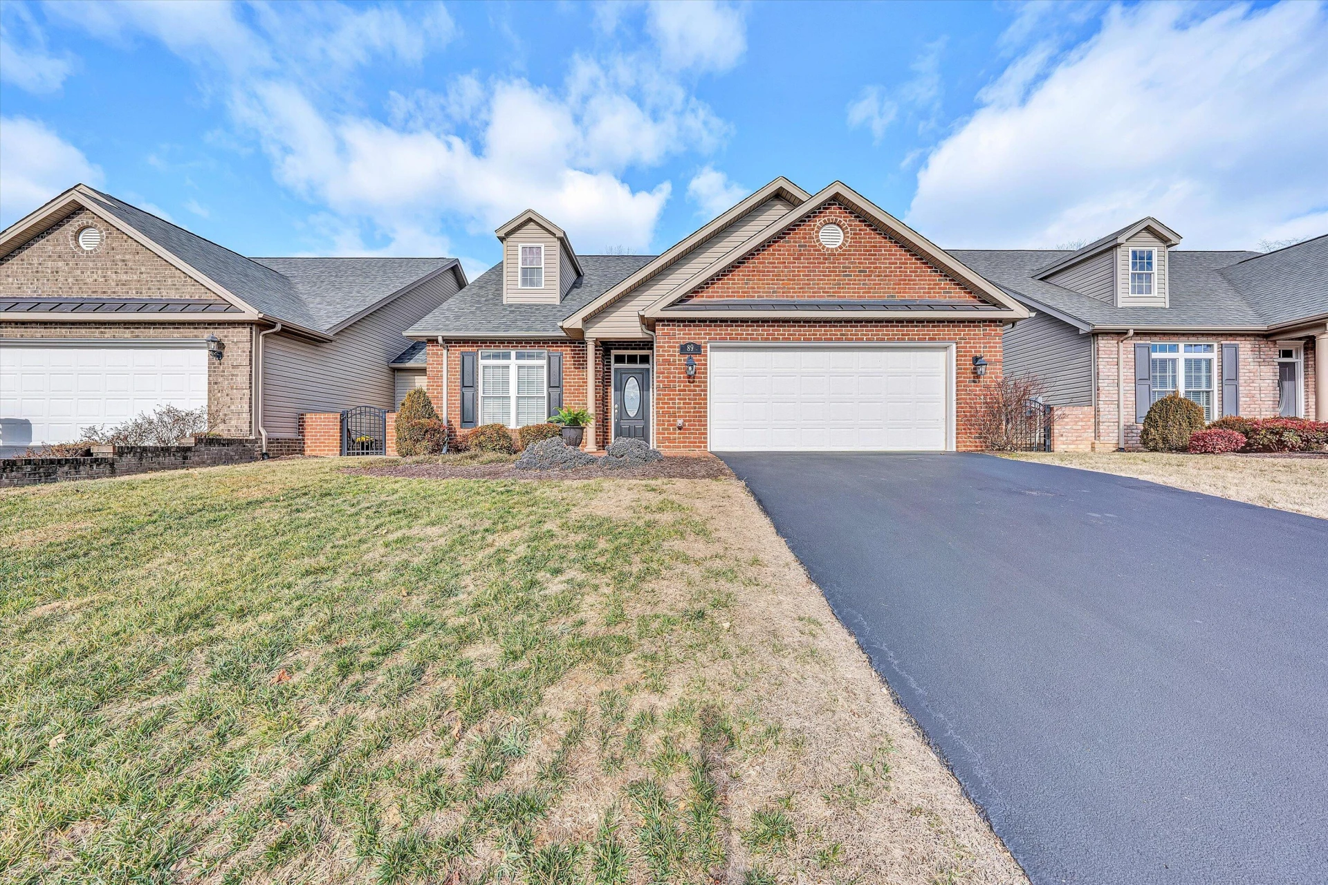 89 Medallion CT - Photo 3