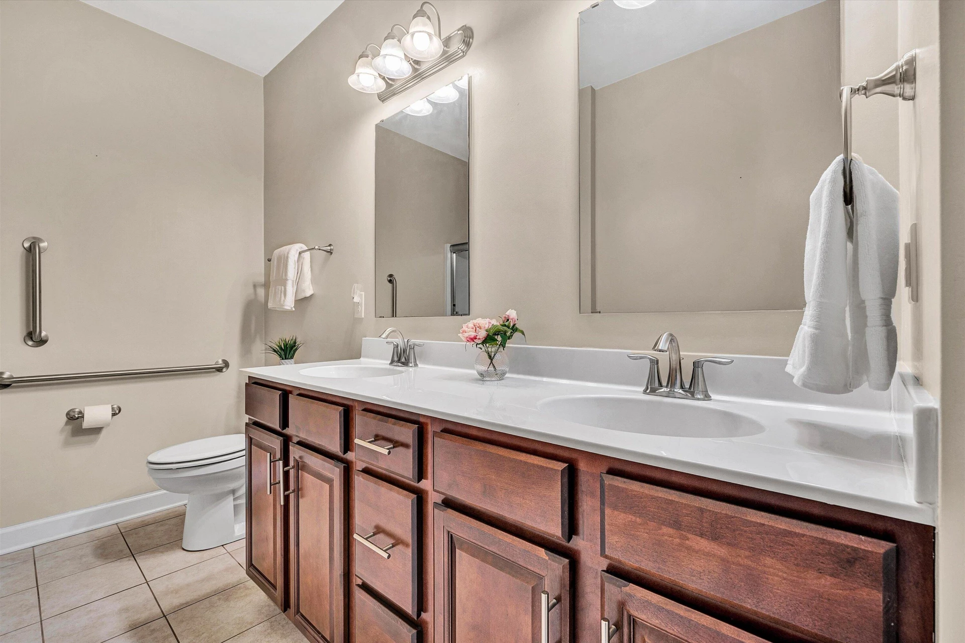 89 Medallion CT - Photo 32