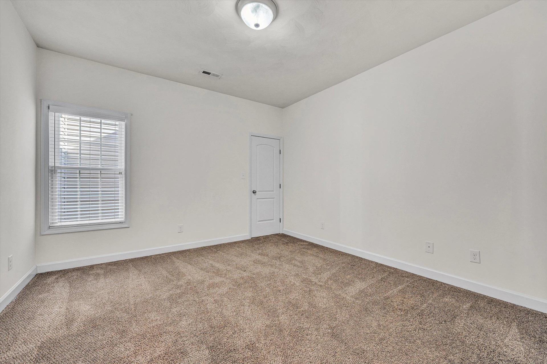 89 Medallion CT - Photo 35