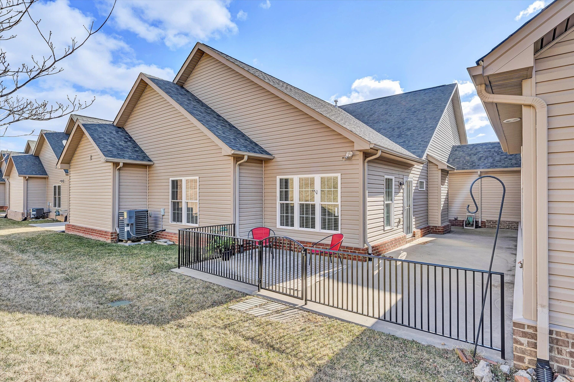 89 Medallion CT - Photo 50