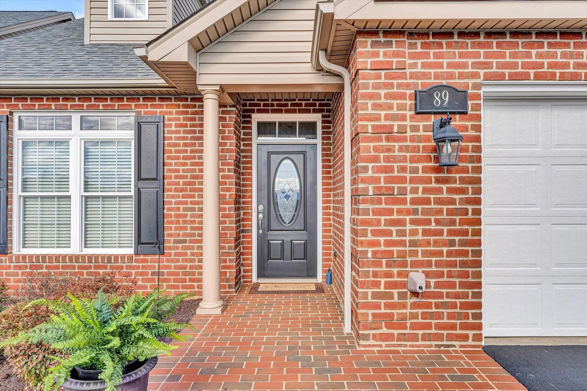 89 Medallion CT - Photo 6
