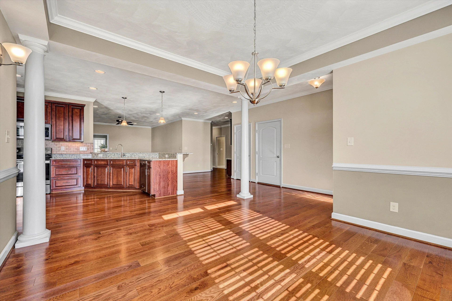 89 Medallion CT - Photo 10