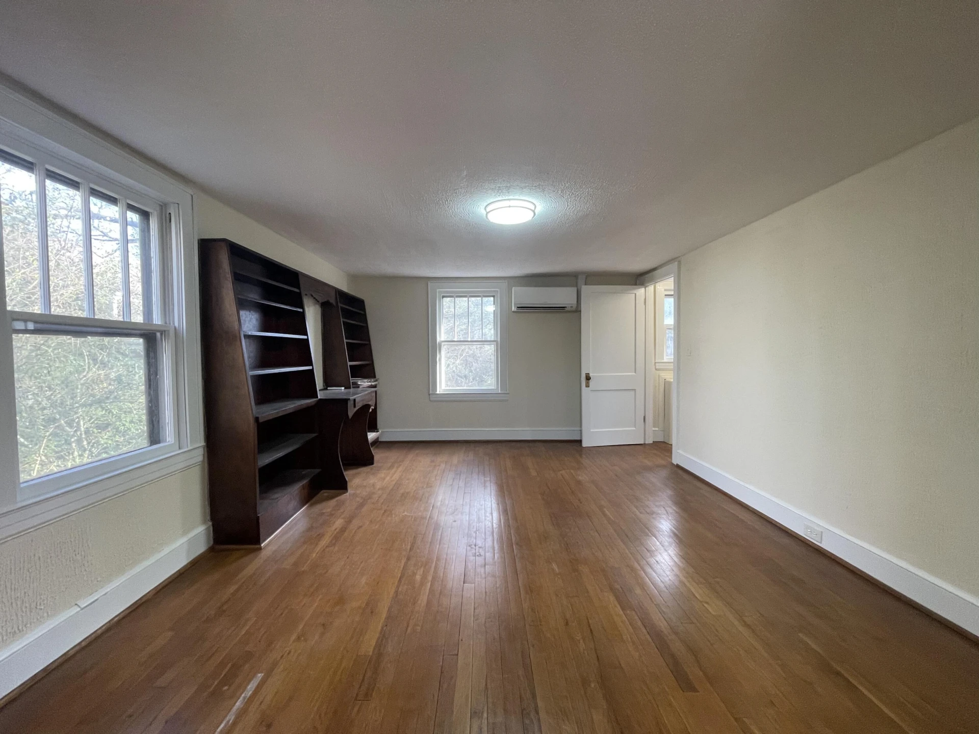1008 Hampton AVE - Photo 25
