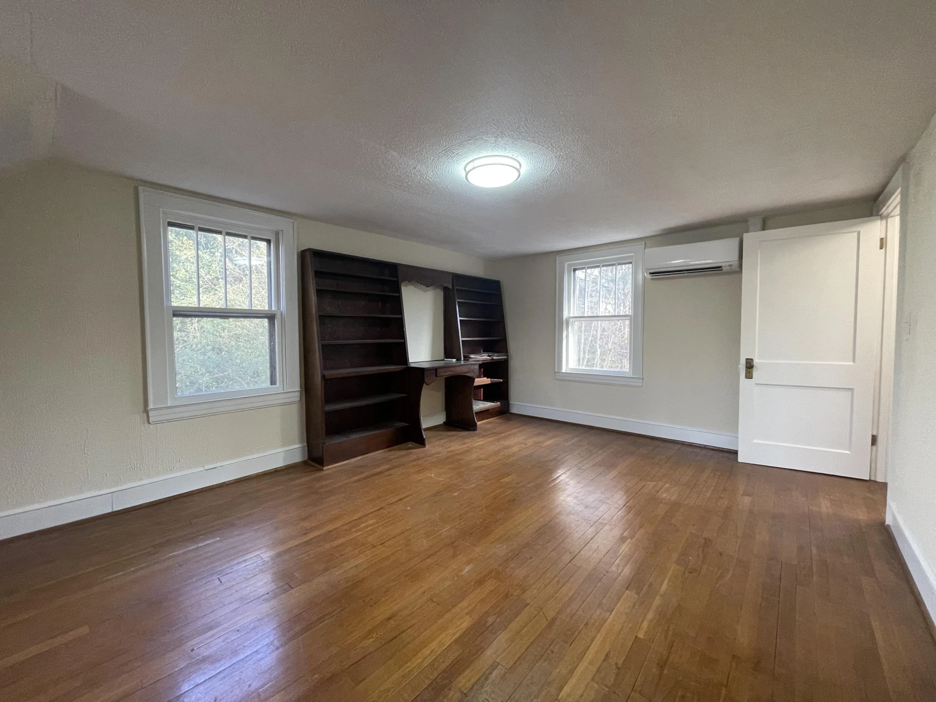 1008 Hampton AVE - Photo 26