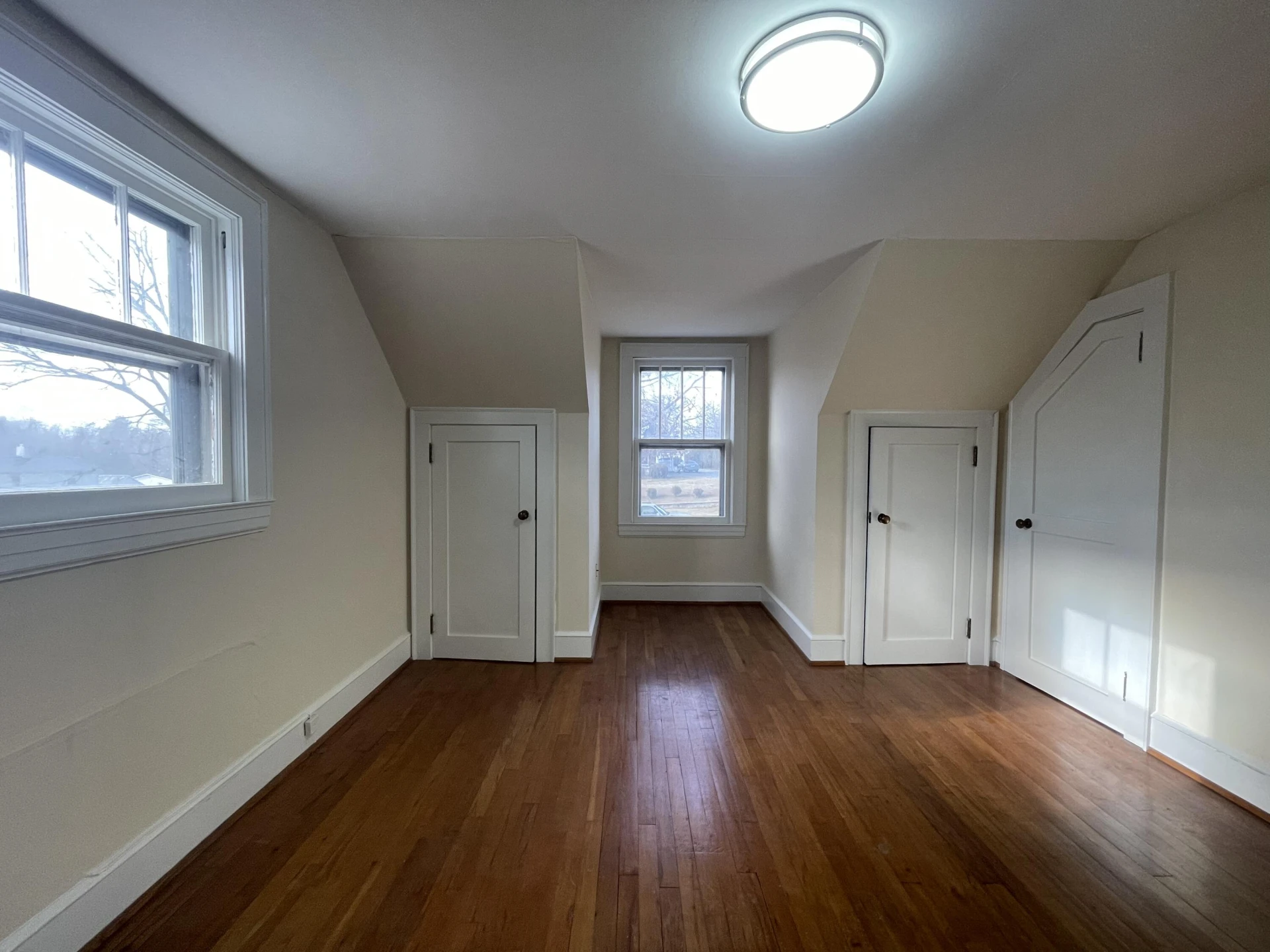 1008 Hampton AVE - Photo 33