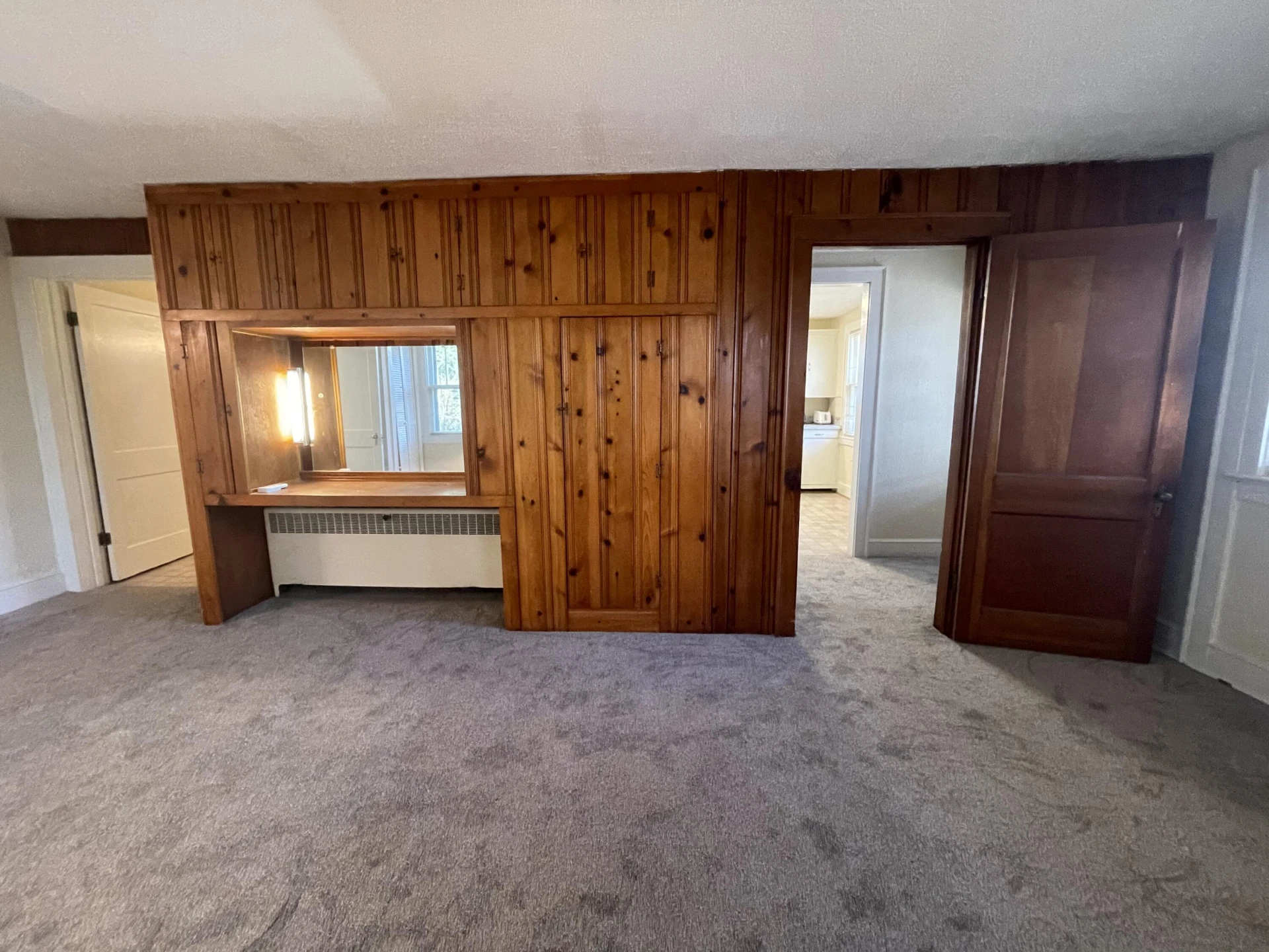1008 Hampton AVE - Photo 7
