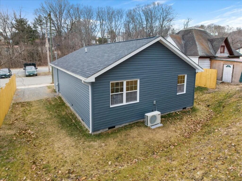 138 Pierce AVE - Photo 31