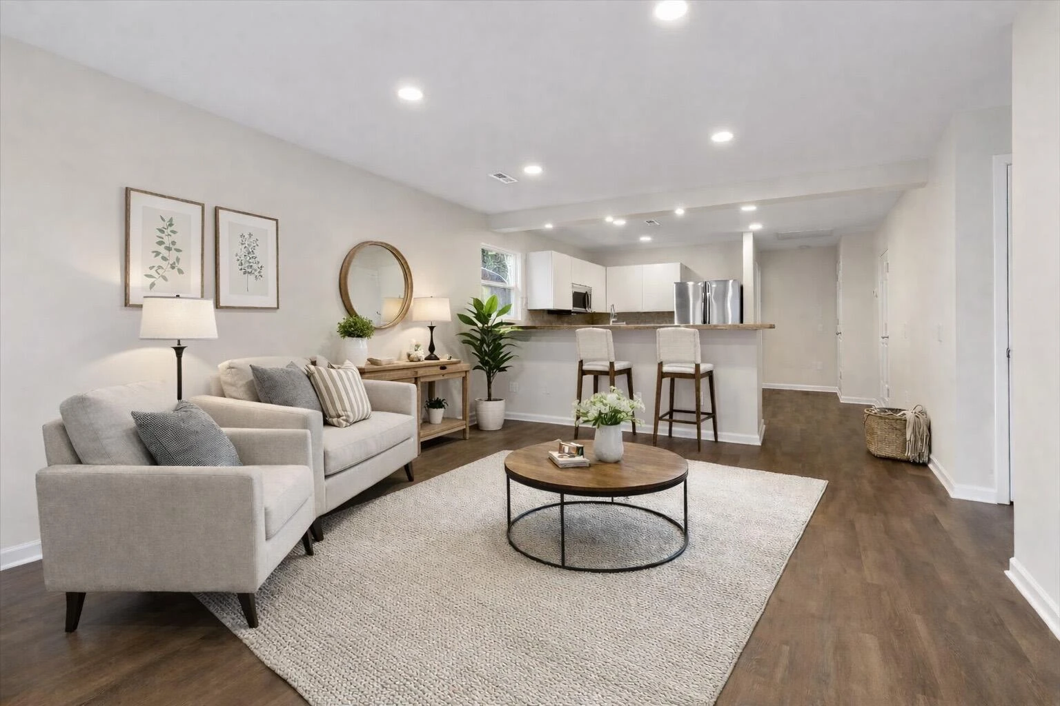 138 Pierce AVE - Photo 5