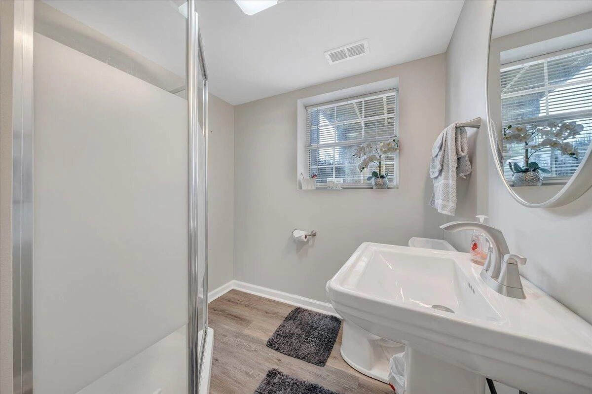 901 Samantha CIR - Photo 27