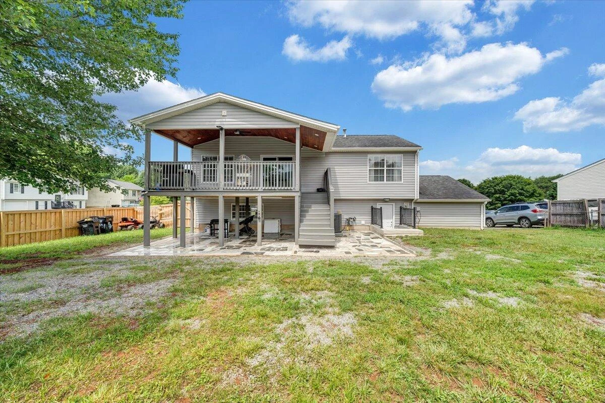 901 Samantha CIR - Photo 36