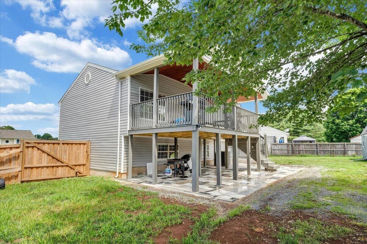901 Samantha CIR - Photo 37