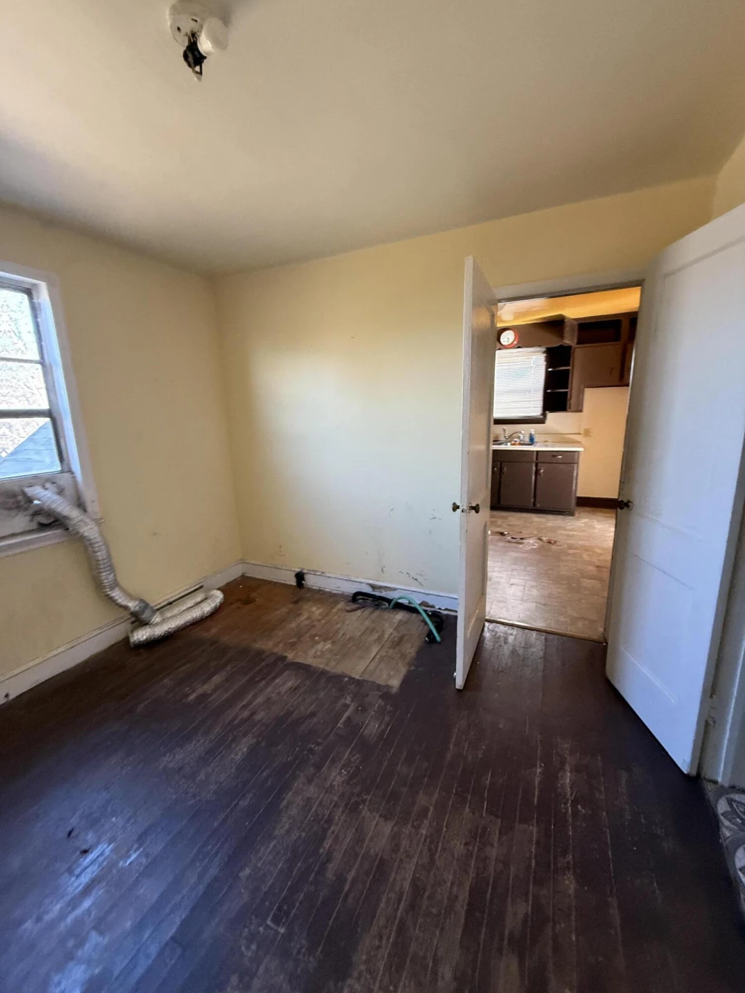 1412 Hillcrest AVE - Photo 11