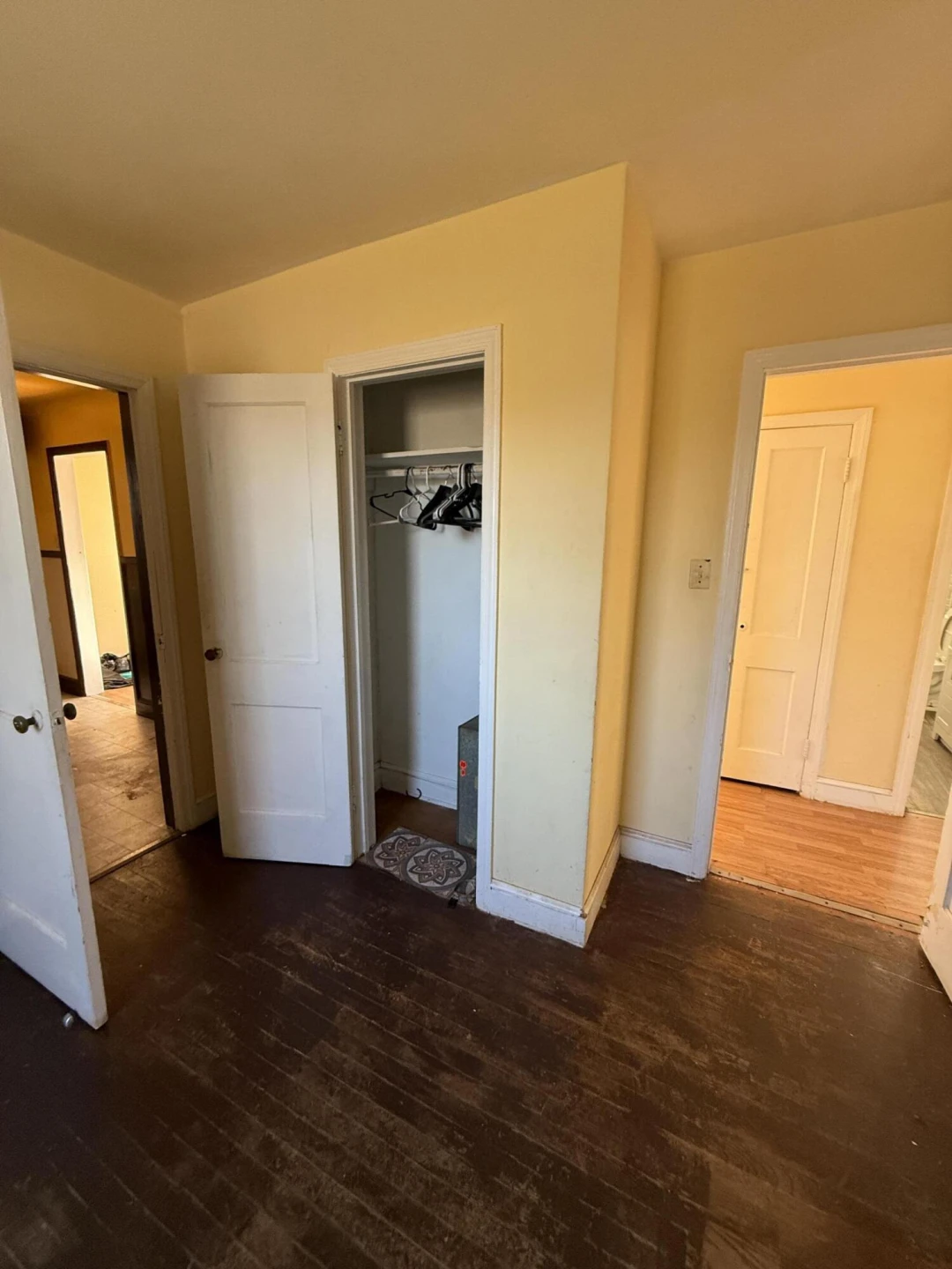 1412 Hillcrest AVE - Photo 12