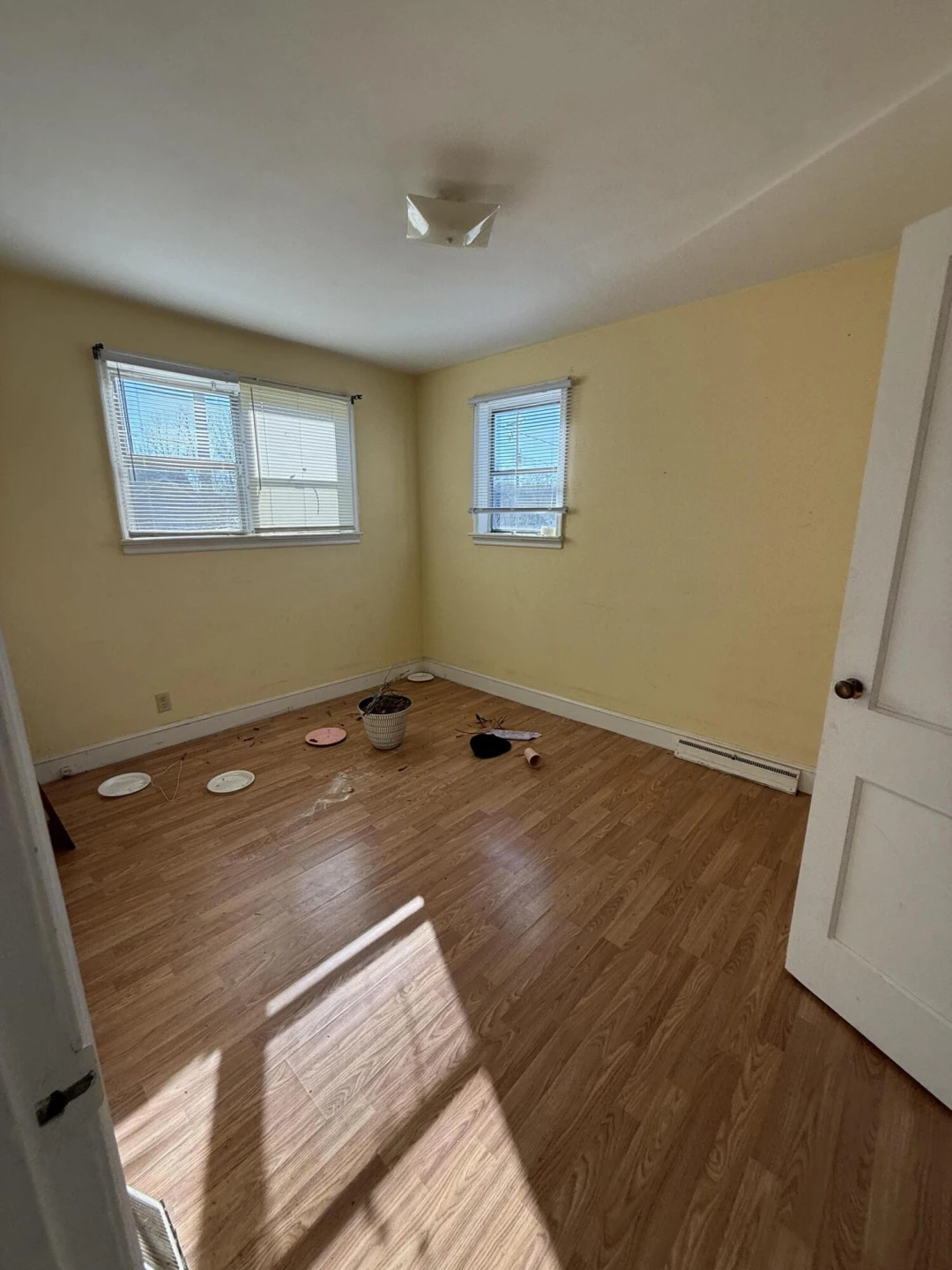 1412 Hillcrest AVE - Photo 6