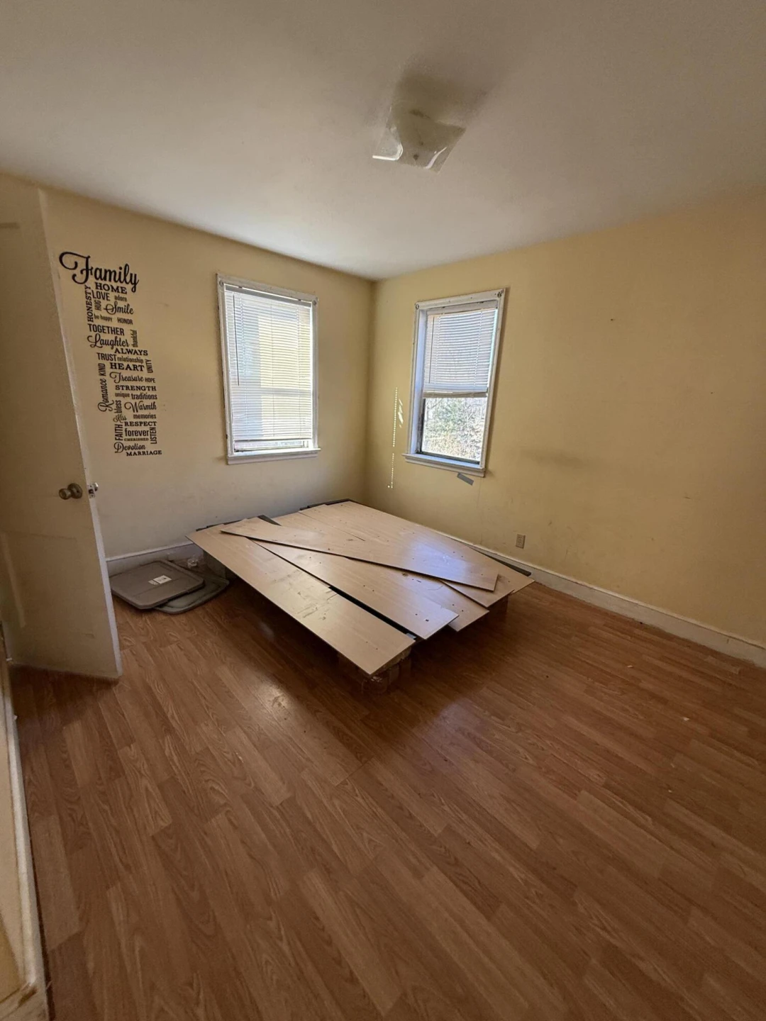 1412 Hillcrest AVE - Photo 9