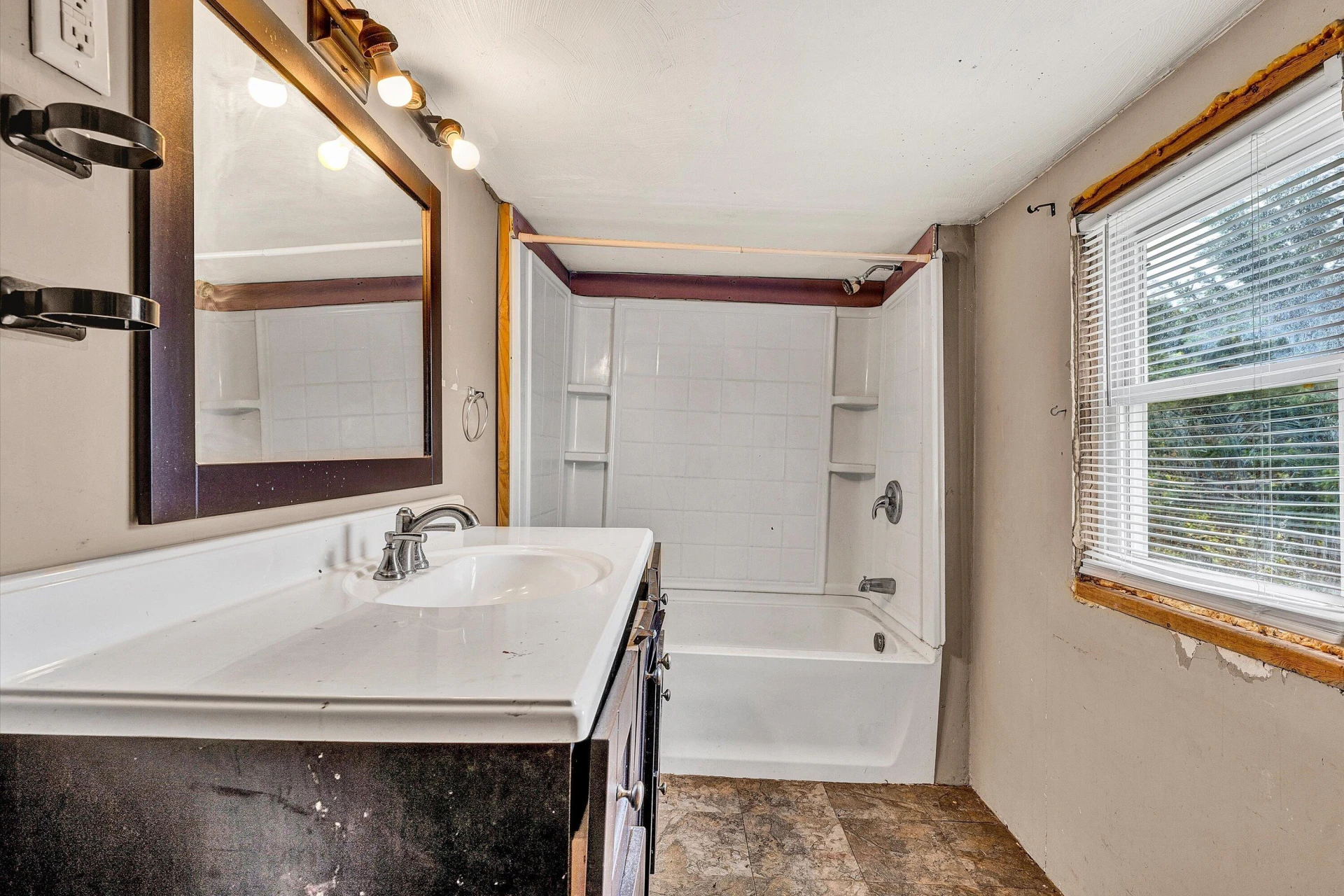5164 5140 Lee HWY - Photo 13