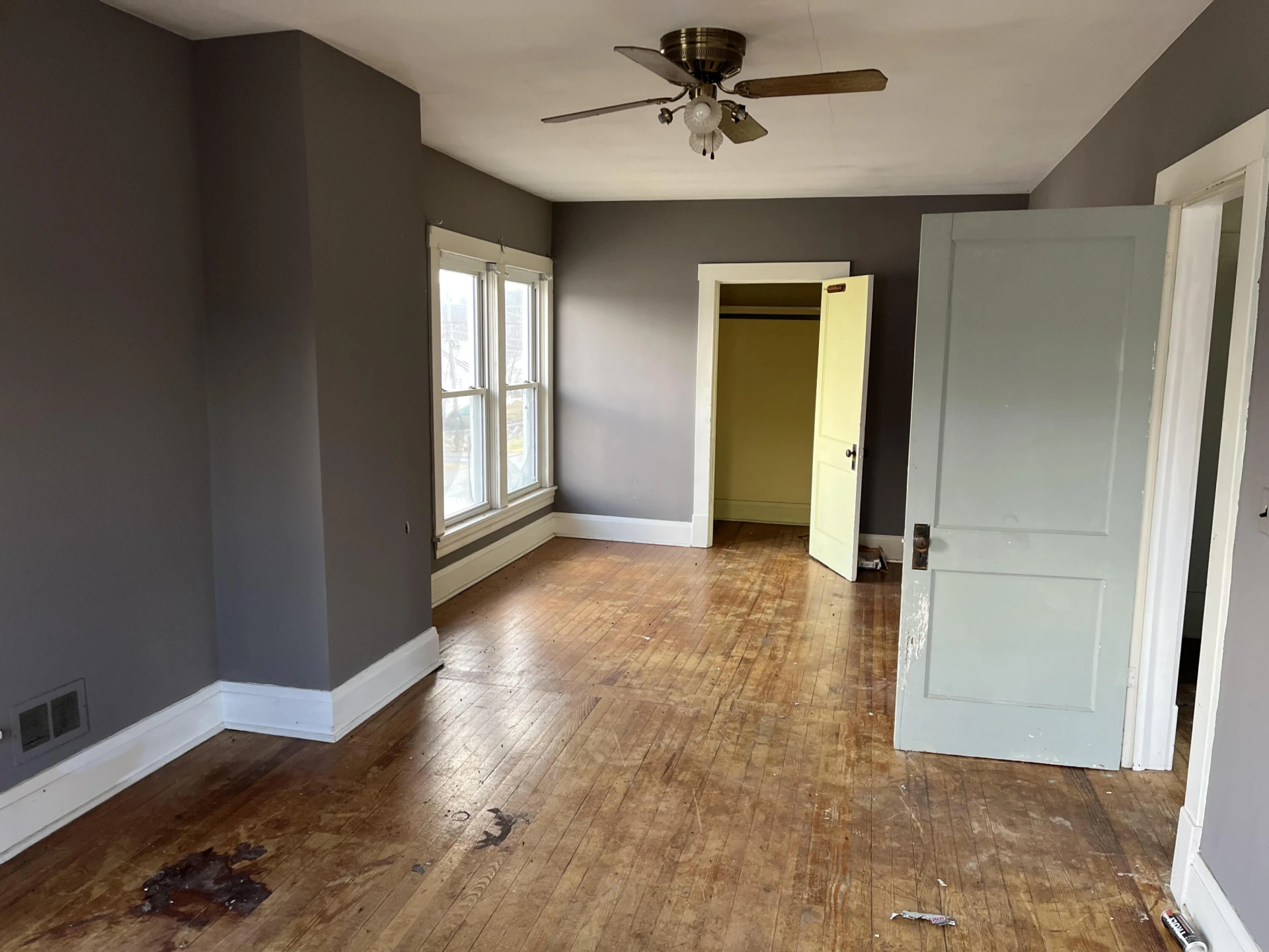 49 Holcombe AVE - Photo 5