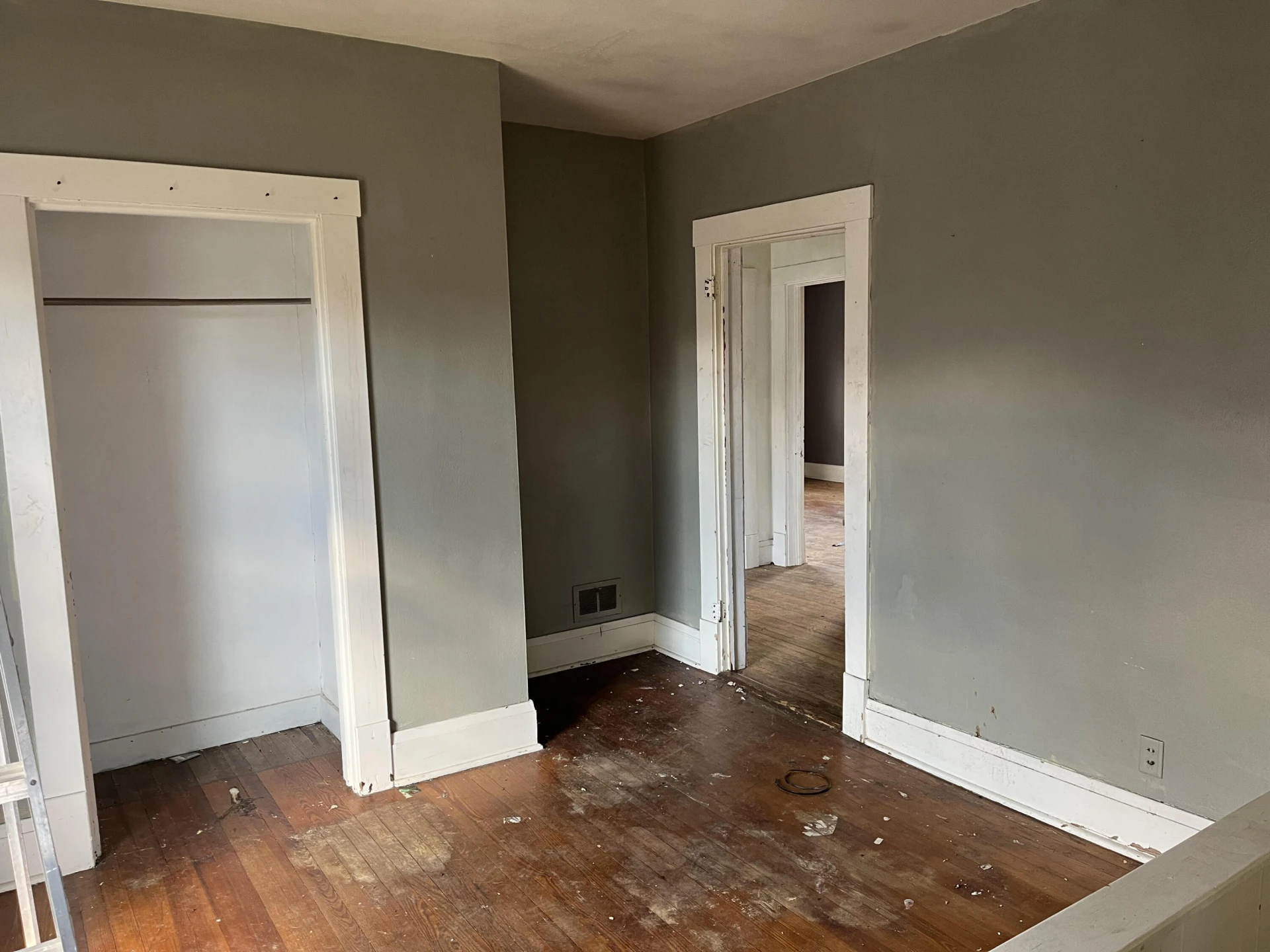49 Holcombe AVE - Photo 6