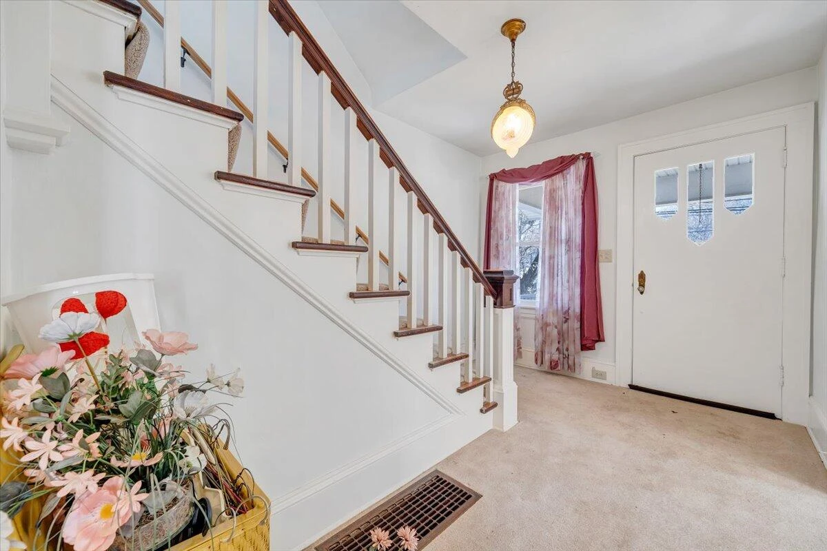 5105 Lee Hwy - Photo 2