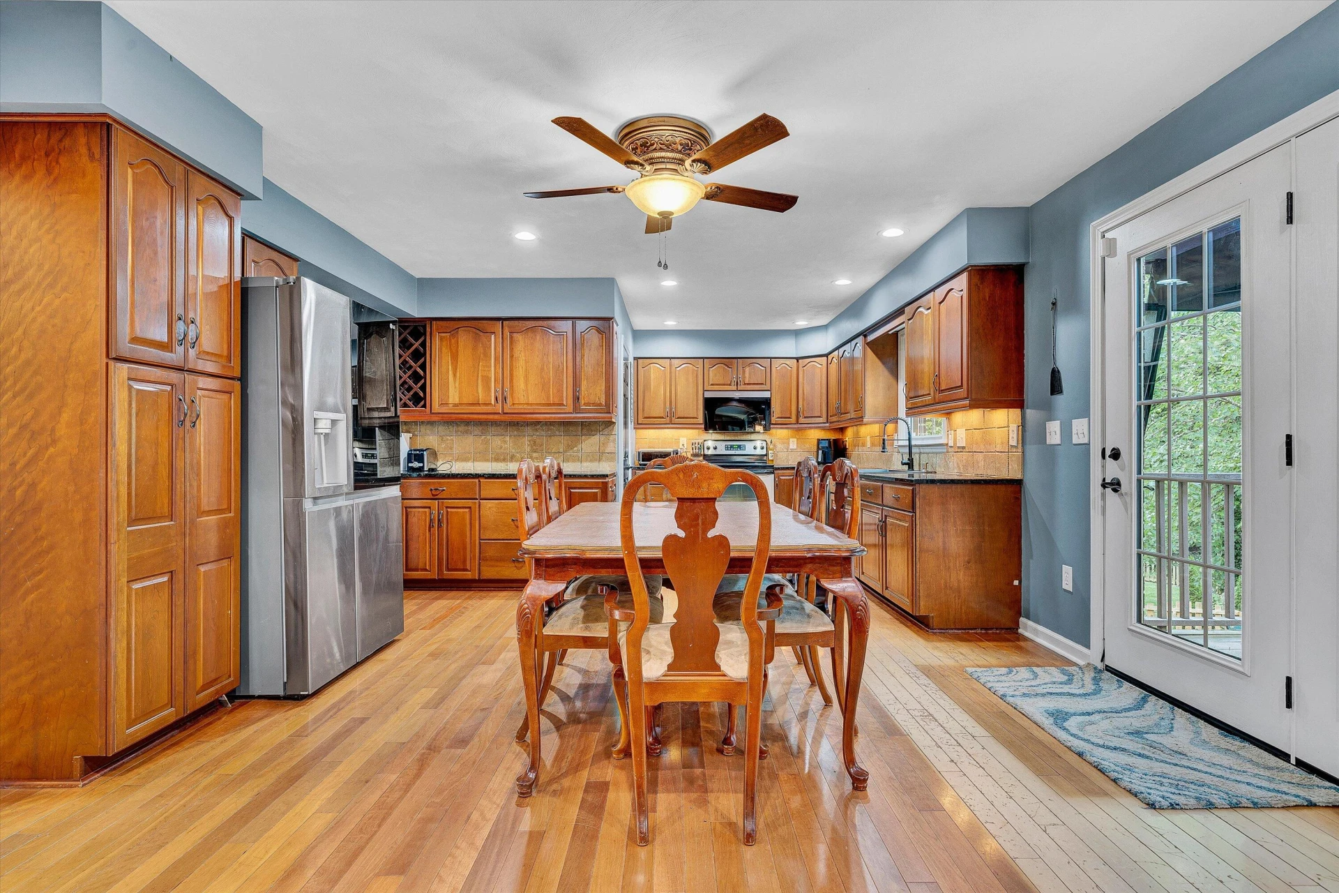 8286 Cardington DR - Photo 11
