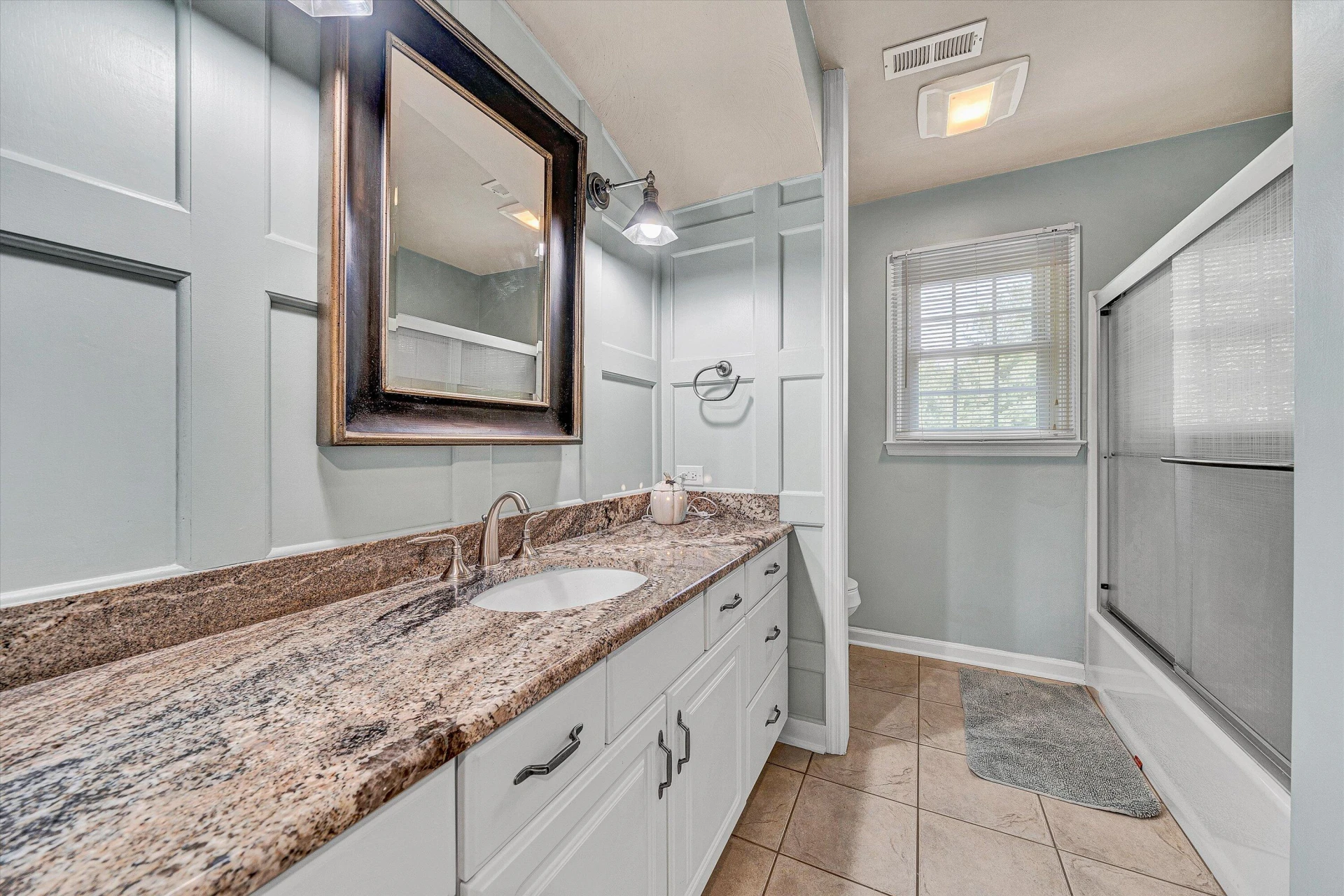 8286 Cardington DR - Photo 19