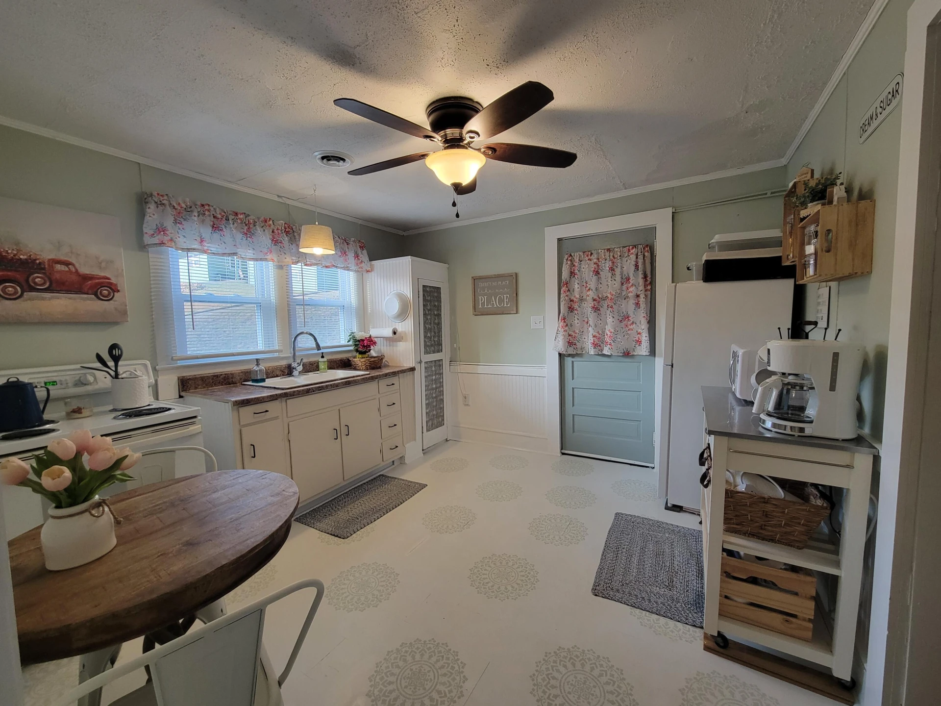 390 Riverbrook RD - Photo 10