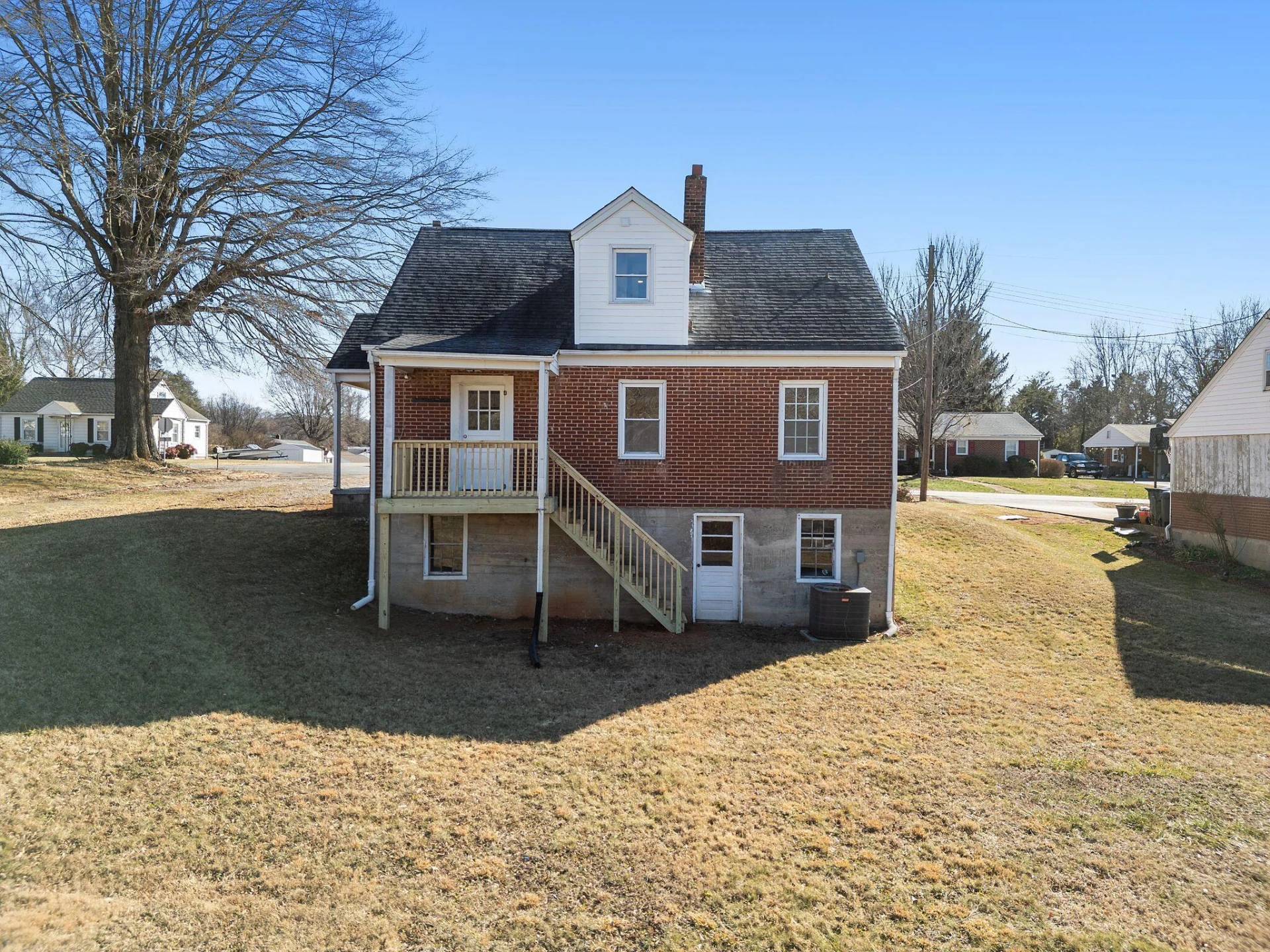218 E John Redd BLVD - Photo 29
