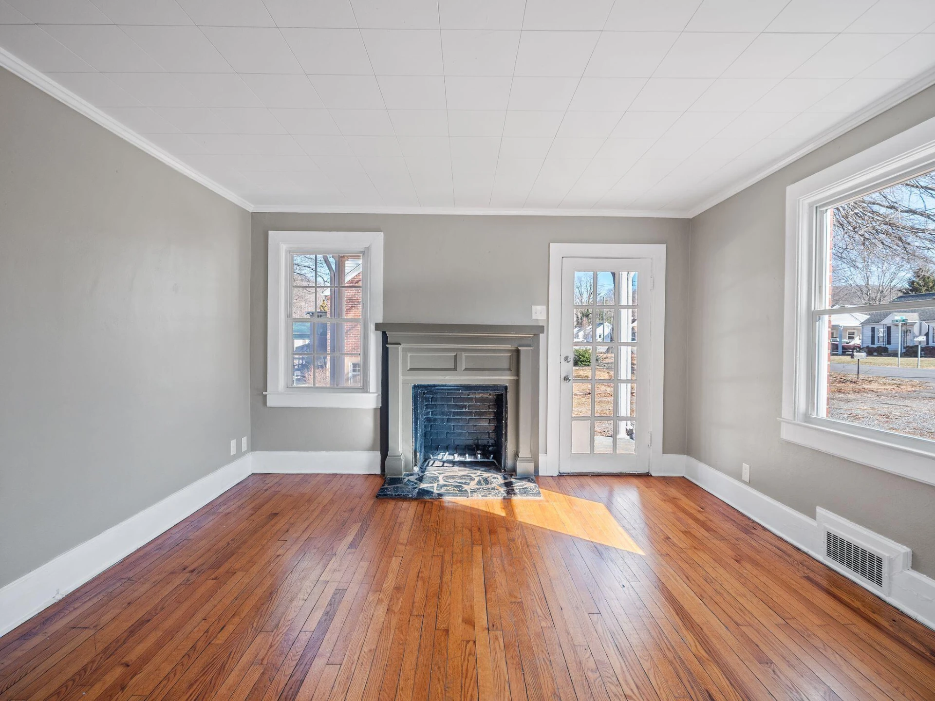 218 E John Redd BLVD - Photo 6