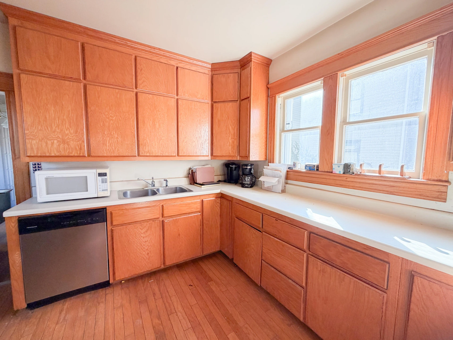 226 W Locust ST - Photo 15