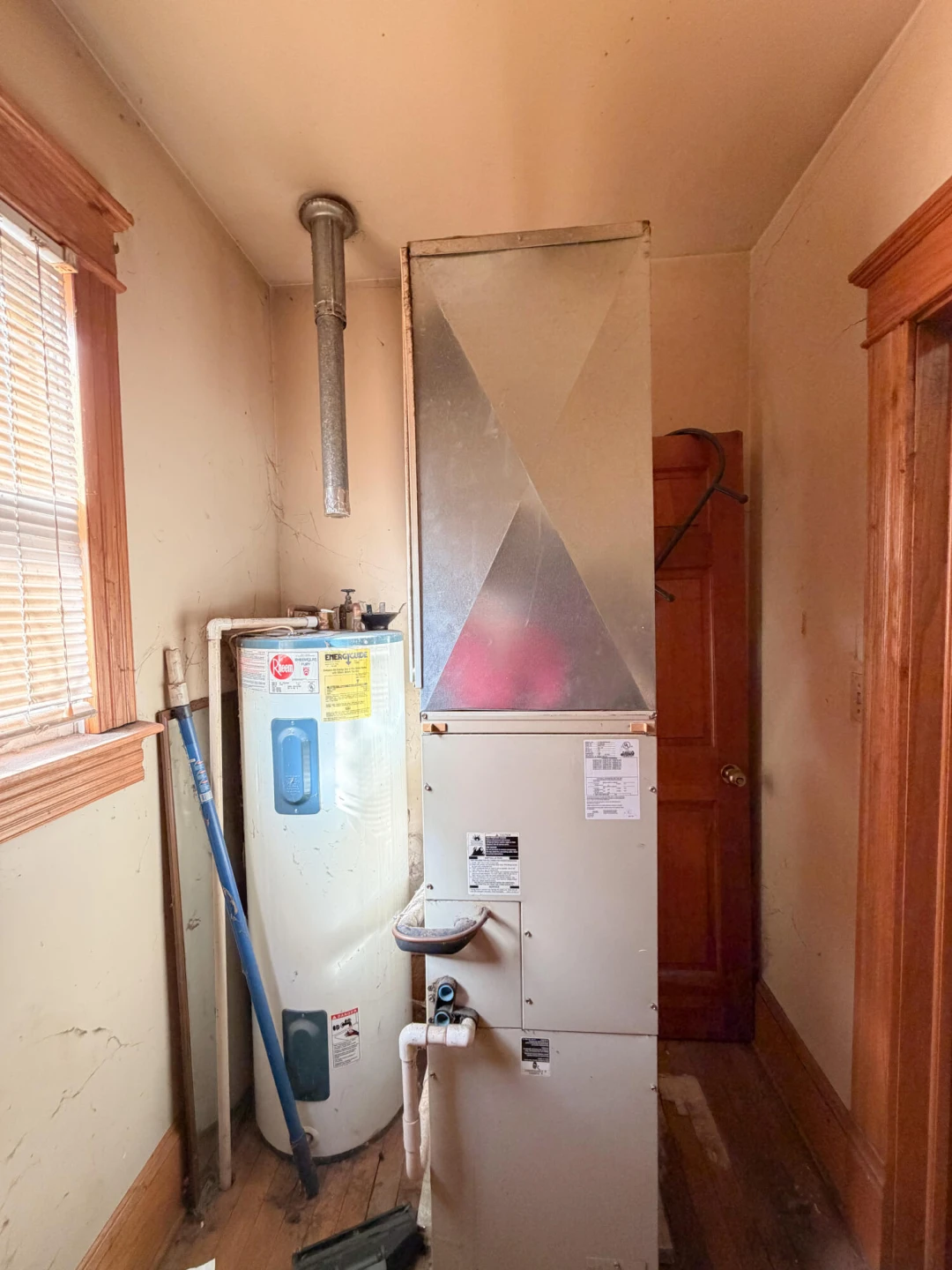 226 W Locust ST - Photo 45
