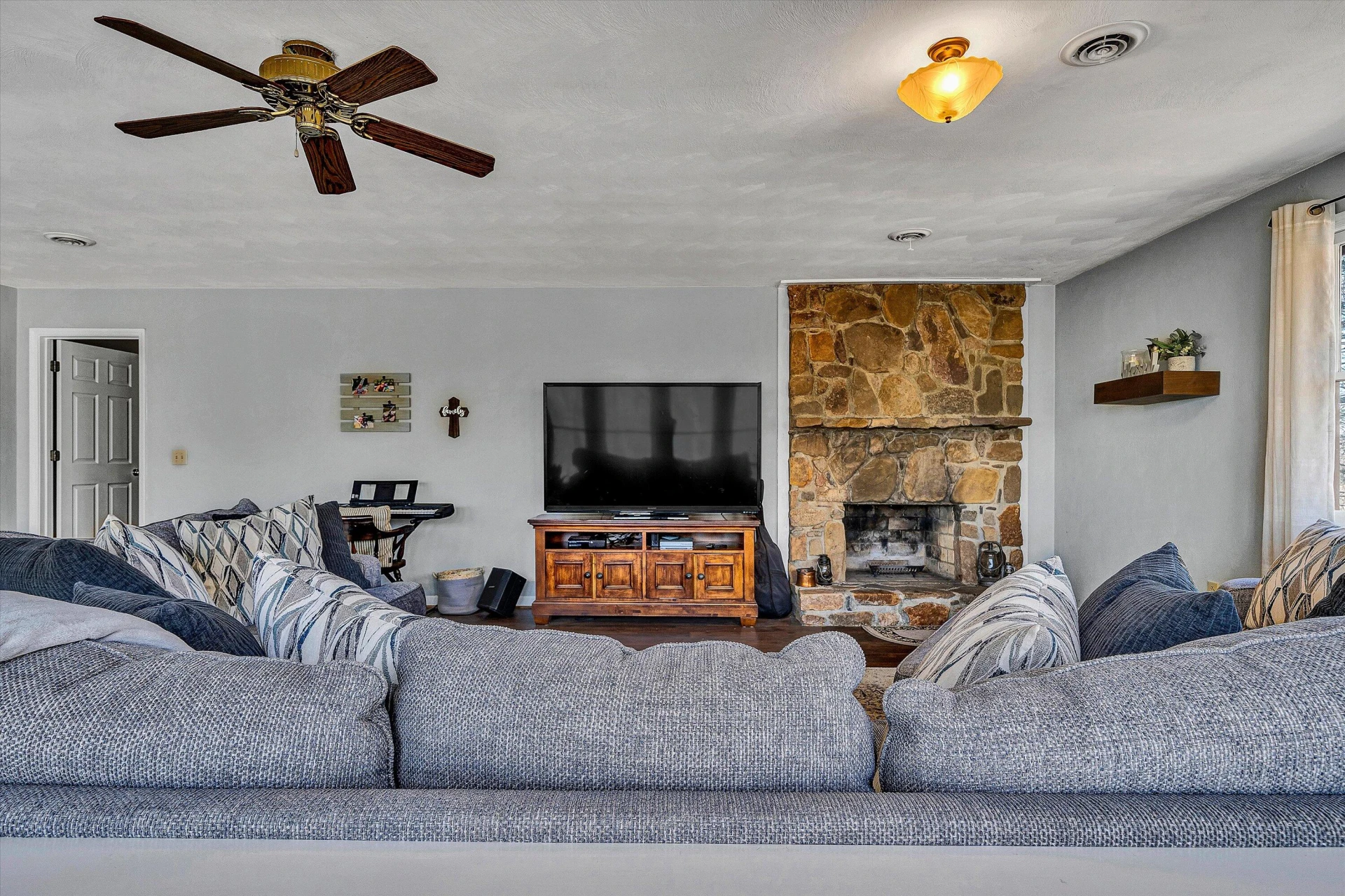 2770 Gravel Hill RD - Photo 32