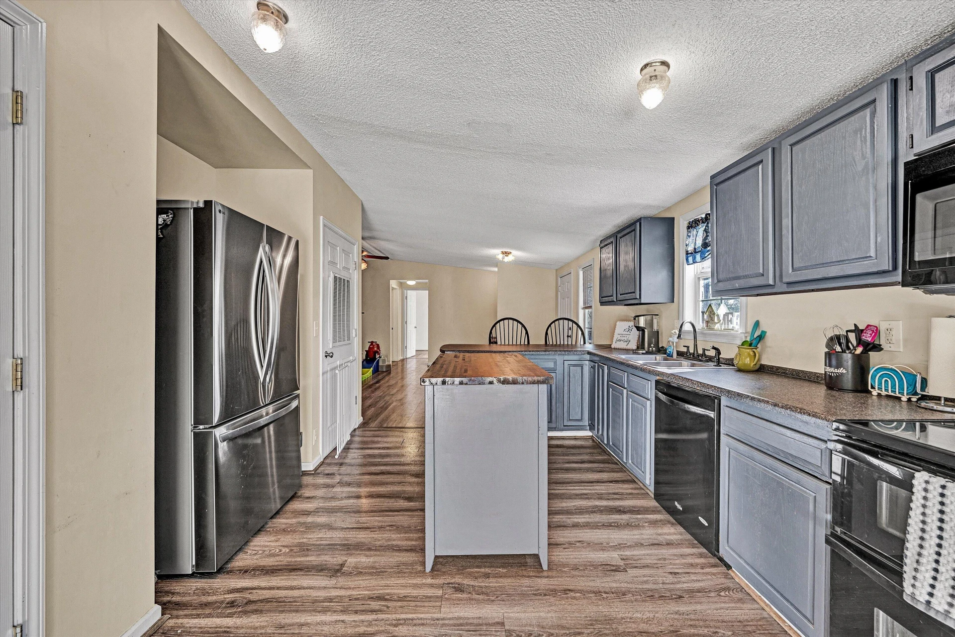 708 Mountain Meadow DR - Photo 12