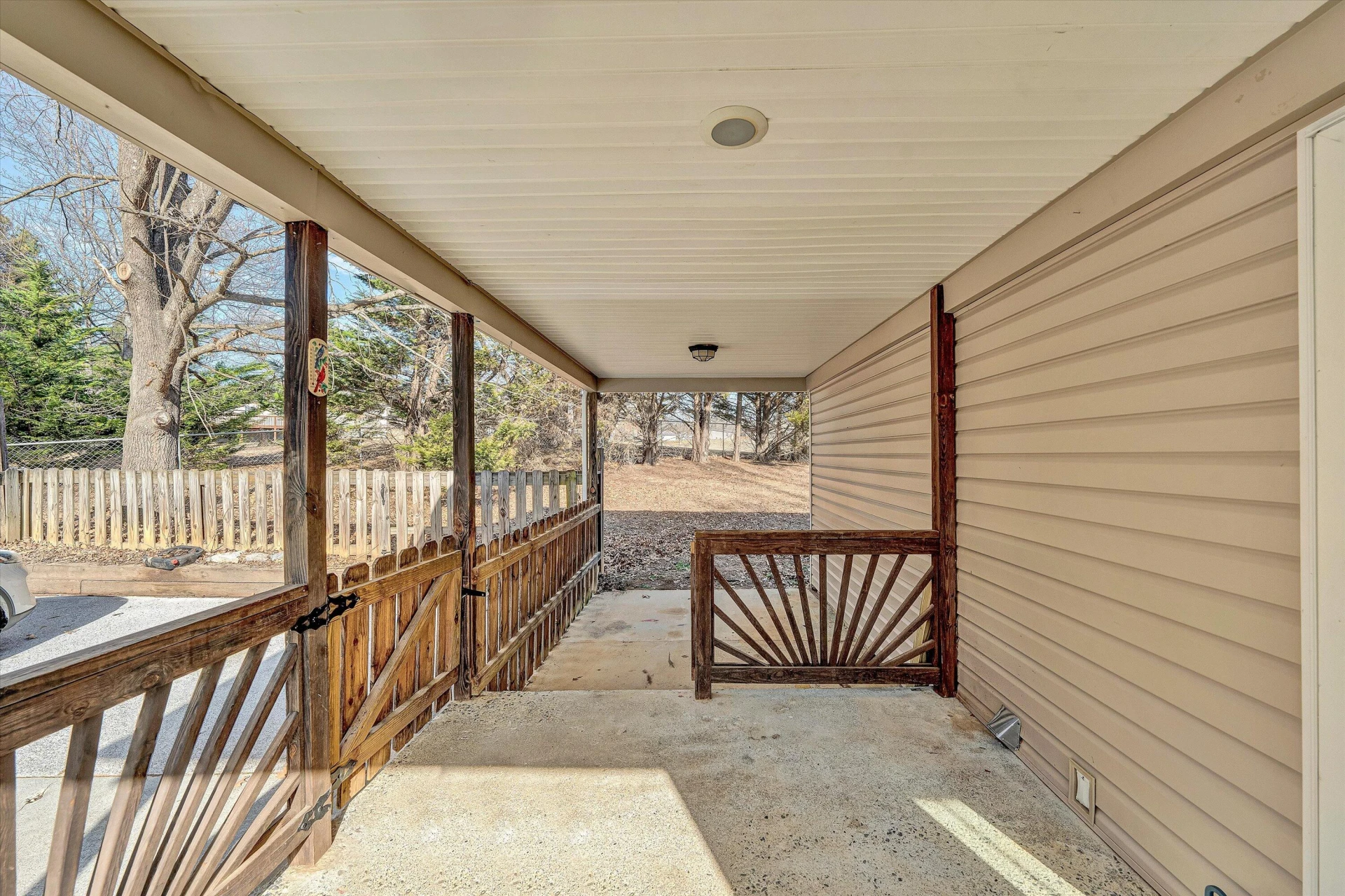 708 Mountain Meadow DR - Photo 24