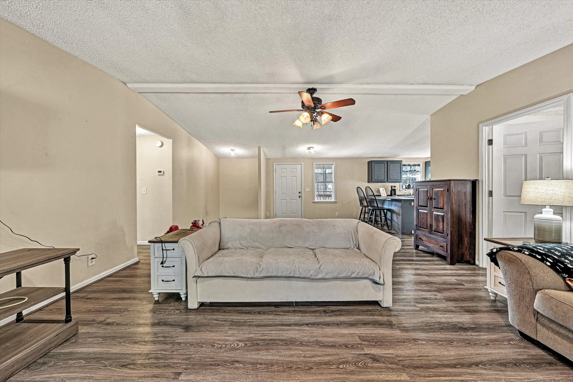 708 Mountain Meadow DR - Photo 7