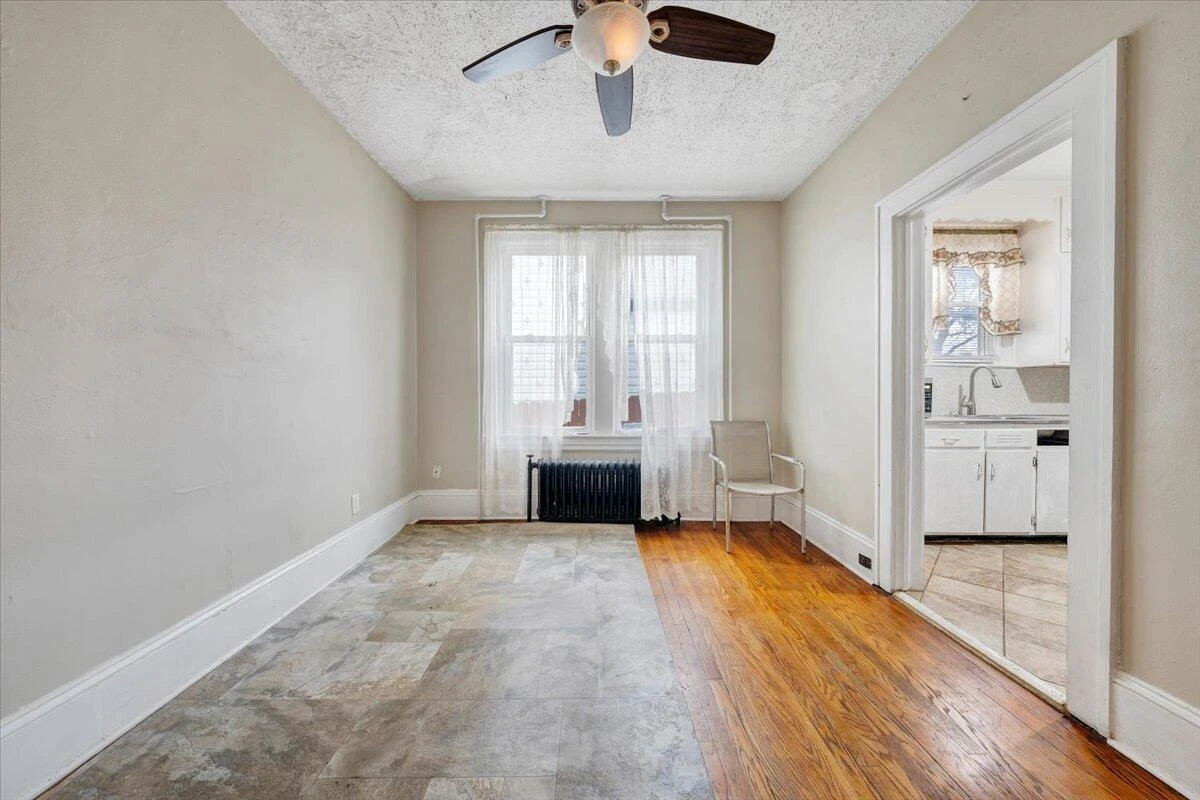 715 Highland AVE SE - Photo 12