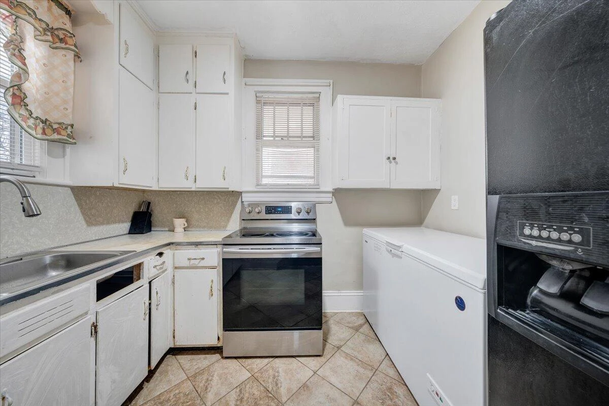 715 Highland AVE SE - Photo 15