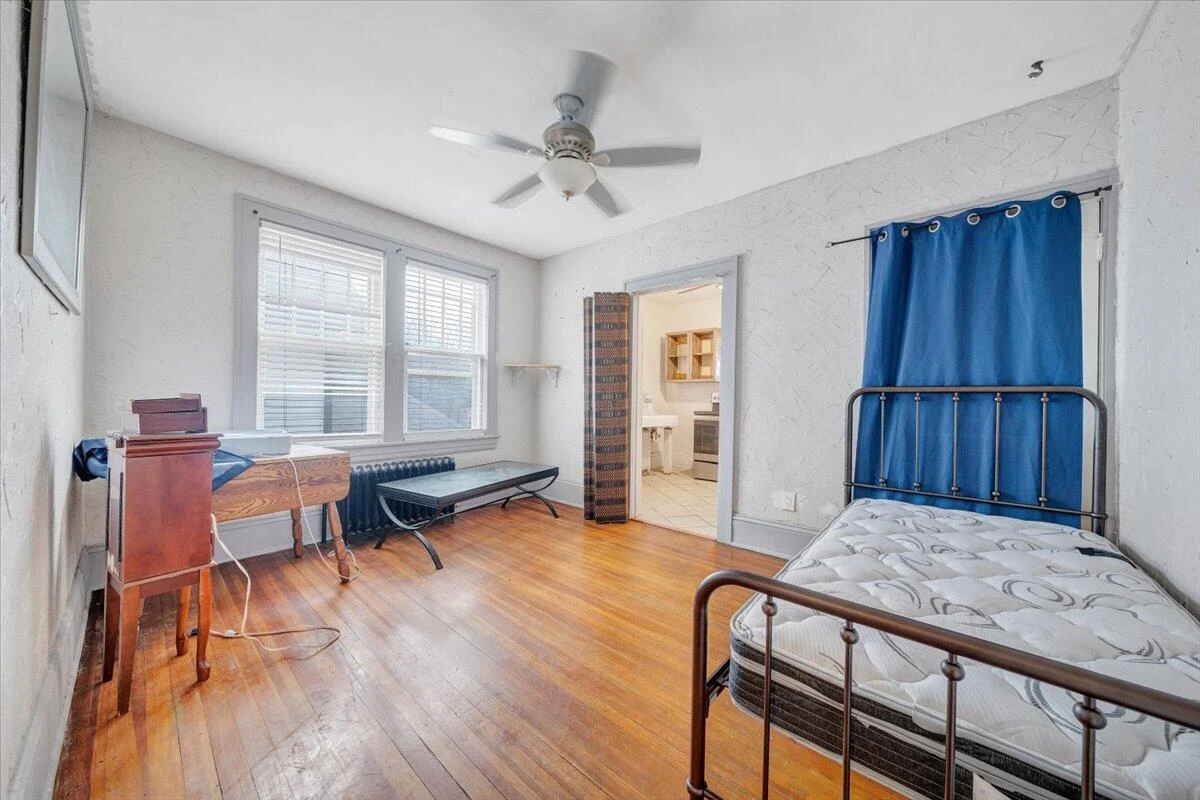 715 Highland AVE SE - Photo 32