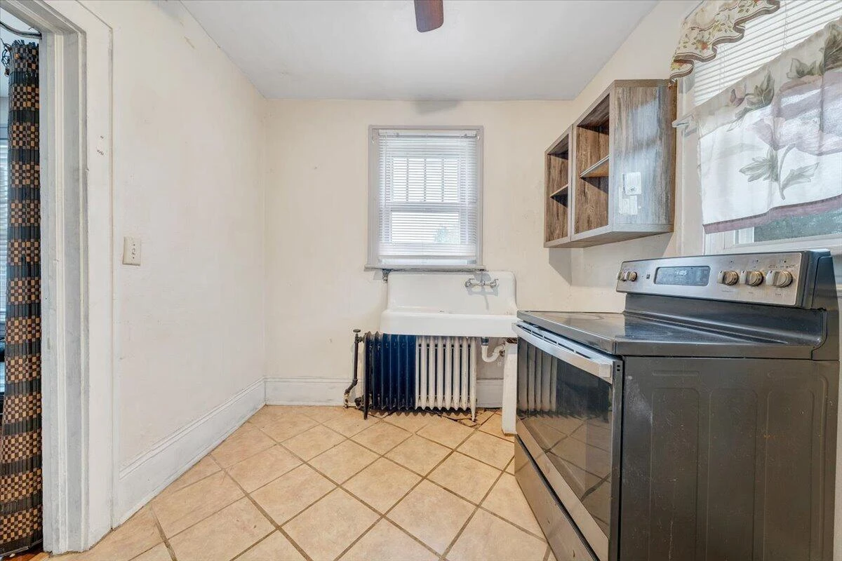 715 Highland AVE SE - Photo 35