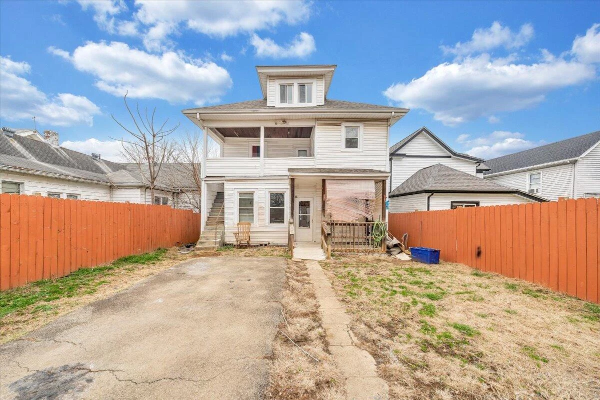 715 Highland AVE SE - Photo 44