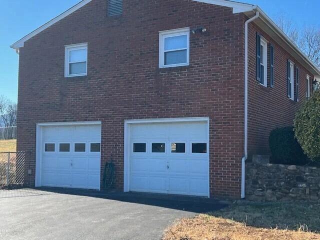3519 McDaniel DR - Photo 4