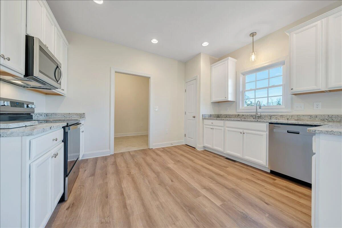 2812 Russlen DR - Photo 10